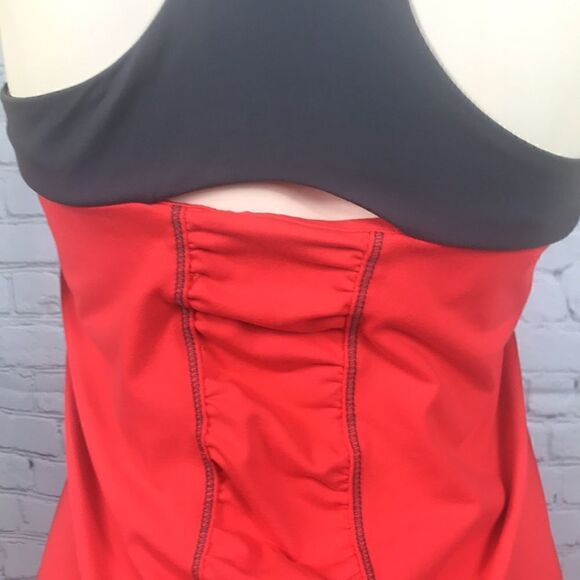 Outdoor Research medium tank  - Picture 6 of 7